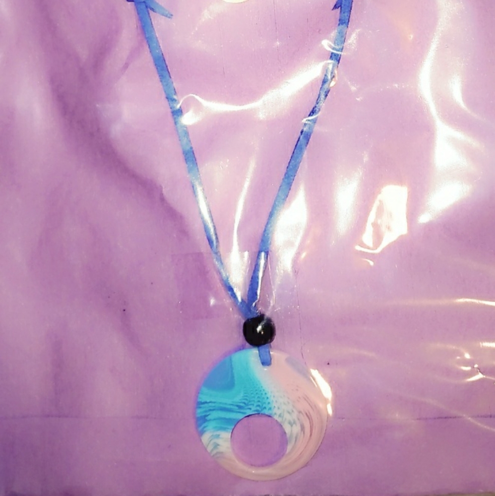 Necklaces - Picture 6 of 8